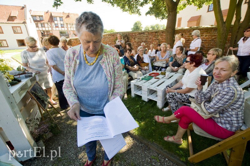 Bomba witaminowa uderzyła w seniorów zdjęcie nr 132749