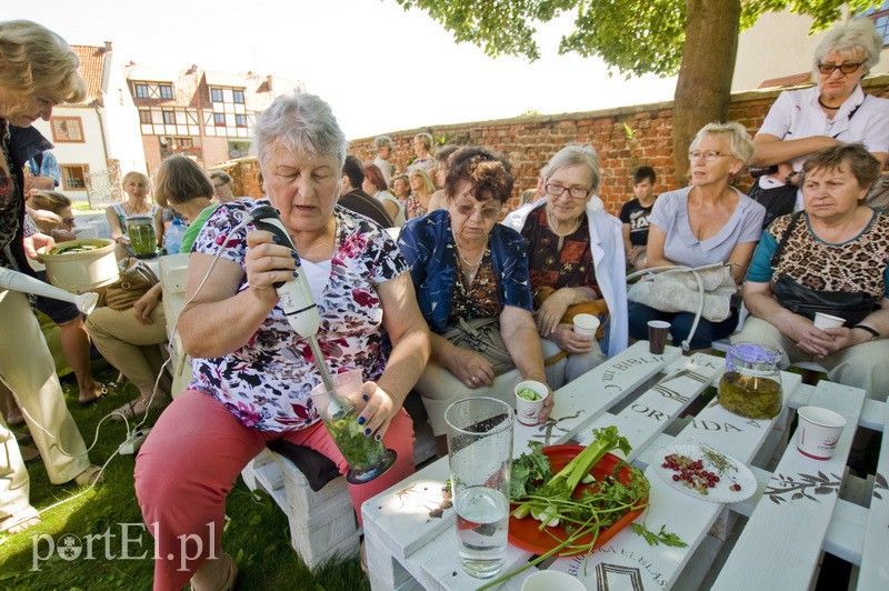 Bomba witaminowa uderzyła w seniorów zdjęcie nr 132757