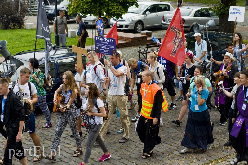Maszerują na Jasną Górę zdjęcie nr 133172