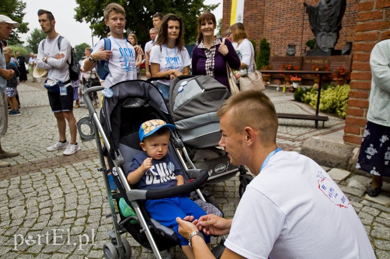 Maszerują na Jasną Górę zdjęcie nr 133159