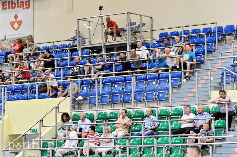 Meblarze lepsi od Wybrzeża, puchar zostaje w Elblągu zdjęcie nr 134692