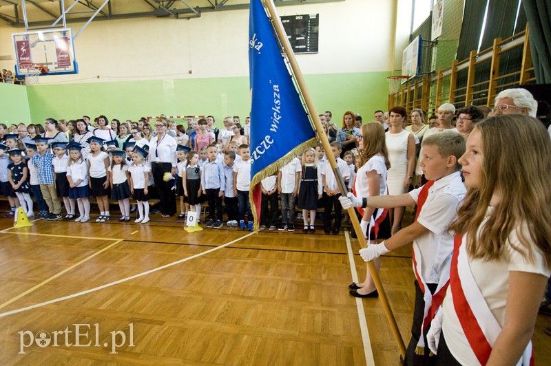 Elbląg  Pierwszy dzwonek z nadziejami i obawami