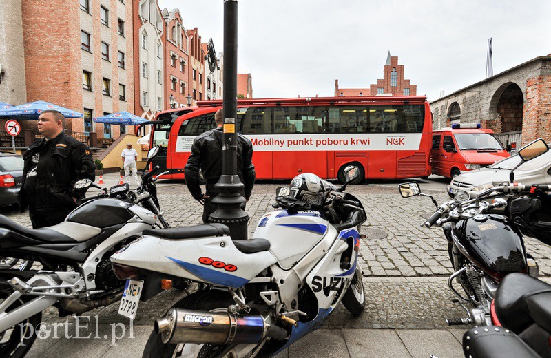 Krwiodawcy na motocyklach i z sercem na dłoni zdjęcie nr 135232