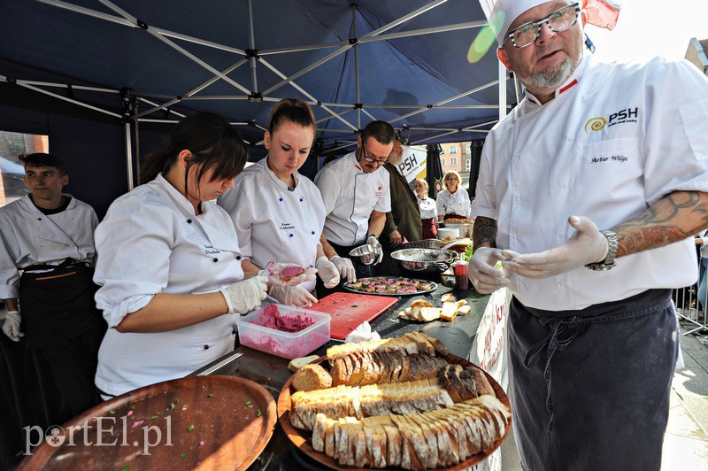 Na starówce smacznie i gwarno zdjęcie nr 135245