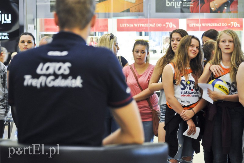 Siatkarskie autografy poszły w ruch zdjęcie nr 135505