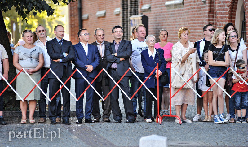 Żołnierze opanowali starówkę zdjęcie nr 136095