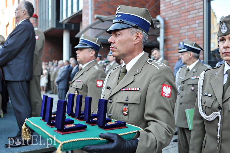 Żołnierze opanowali starówkę zdjęcie nr 136077