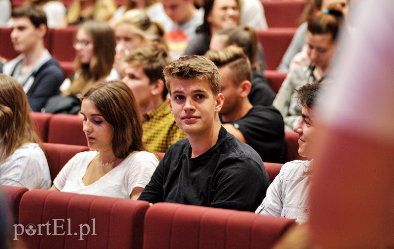 Elbląg Maturzyści poważnie uzależnią się od muzyki poważnej