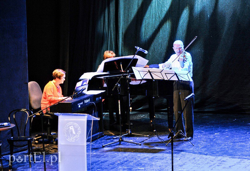 Seniorzy z indeksami zdjęcie nr 136996