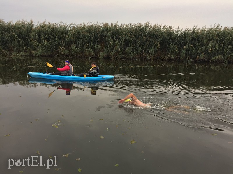 Przepłynęli wpław ze Skowronek do Elbląga zdjęcie nr 137154