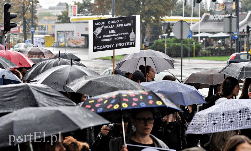 Milczący protest, głośny krzyk zdjęcie nr 137200