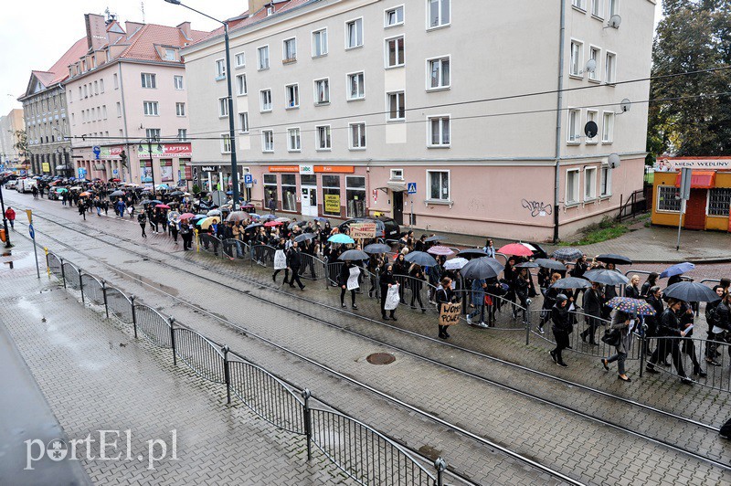 Milczący protest, głośny krzyk zdjęcie nr 137217