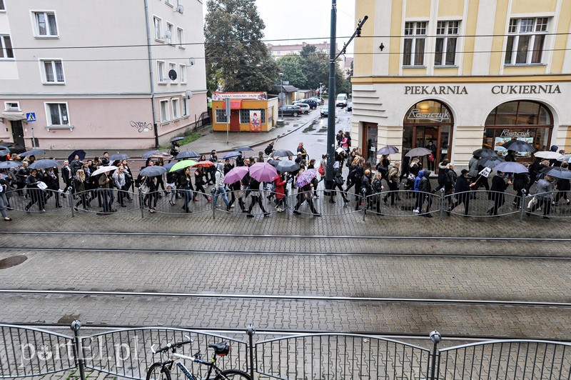 Milczący protest, głośny krzyk zdjęcie nr 137216