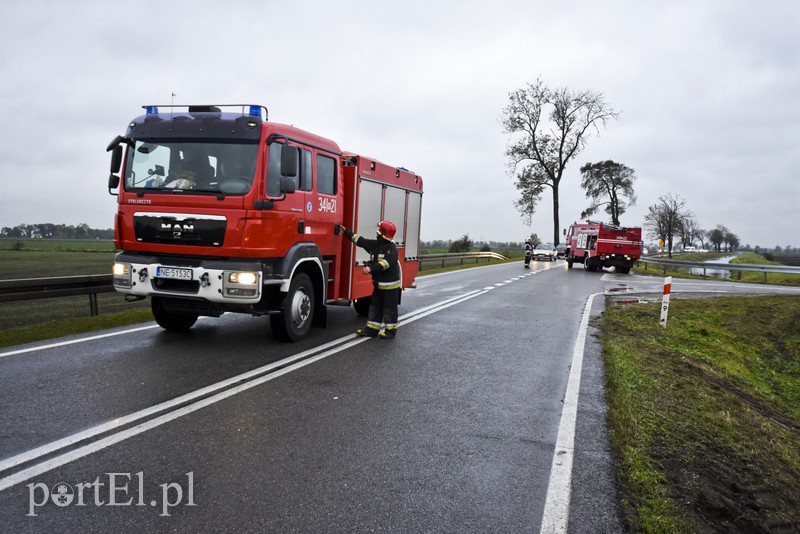 Wpadł do rowu, nie miał zapiętych pasów zdjęcie nr 137370