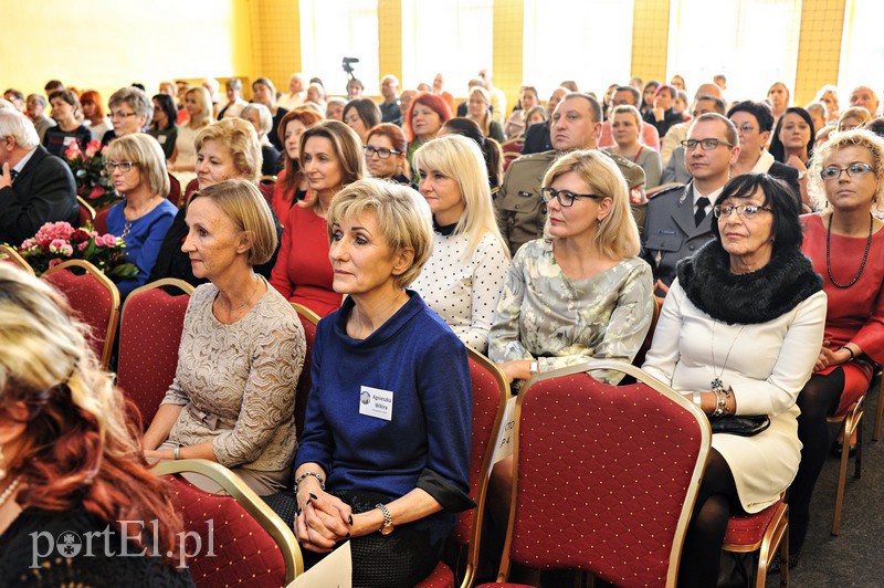 Chodzili tu dziadkowie, chodzą wnuki, czyli 70 lat SP 4 zdjęcie nr 137835