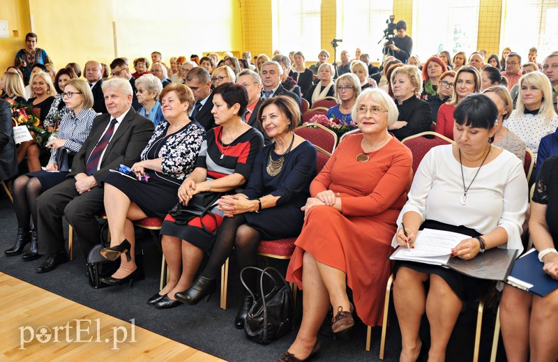 Chodzili tu dziadkowie, chodzą wnuki, czyli 70 lat SP 4 zdjęcie nr 137837