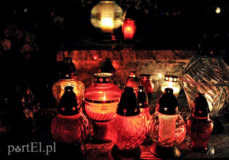 Elbląg Licznie odwiedzamy groby bliskich