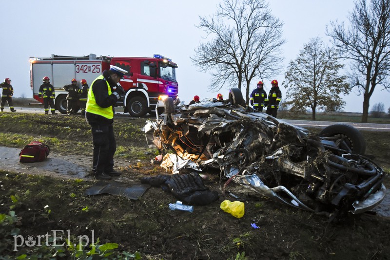 Tragiczny wypadek na drodze nr 7 zdjęcie nr 139330