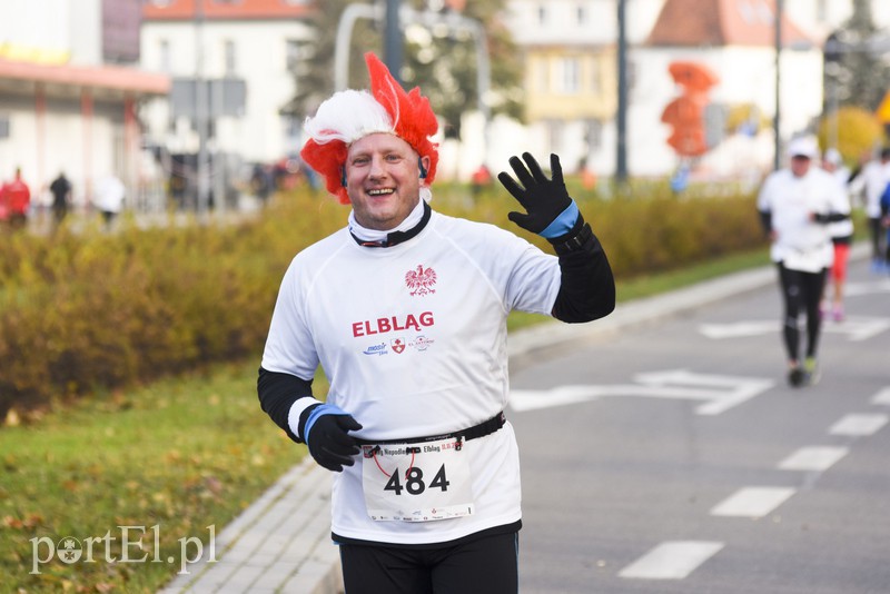 Rekordowy Bieg Niepodległości, biegacz z Olsztyna najszybszy zdjęcie nr 139707