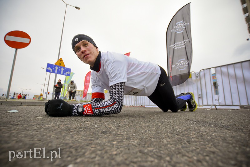 Rekordowy Bieg Niepodległości, biegacz z Olsztyna najszybszy zdjęcie nr 139648