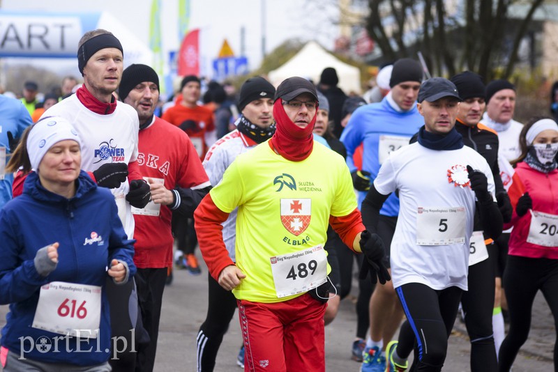 Rekordowy Bieg Niepodległości, biegacz z Olsztyna najszybszy zdjęcie nr 139664