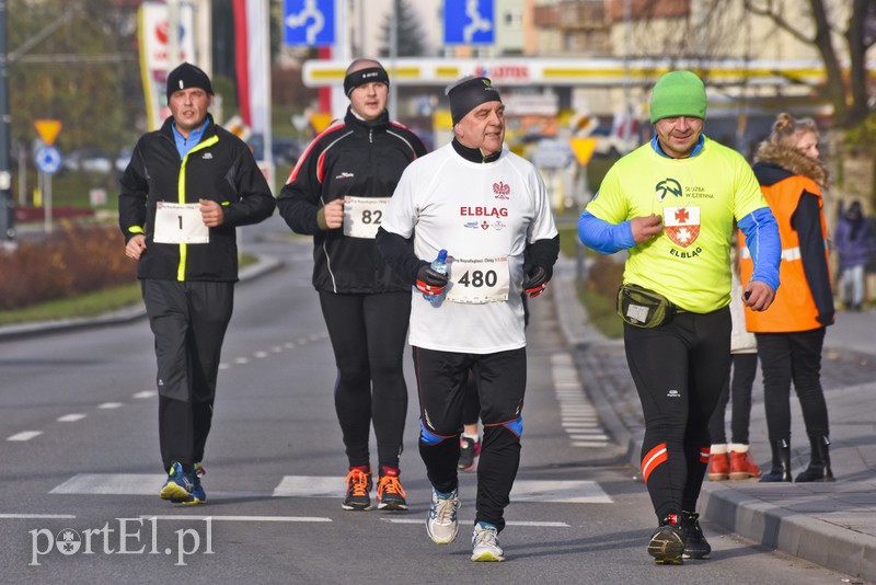 Rekordowy Bieg Niepodległości, biegacz z Olsztyna najszybszy zdjęcie nr 139705