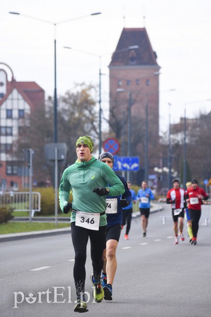 Rekordowy Bieg Niepodległości, biegacz z Olsztyna najszybszy zdjęcie nr 139686