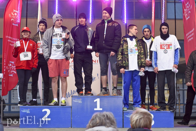 Rekordowy Bieg Niepodległości, biegacz z Olsztyna najszybszy zdjęcie nr 139713
