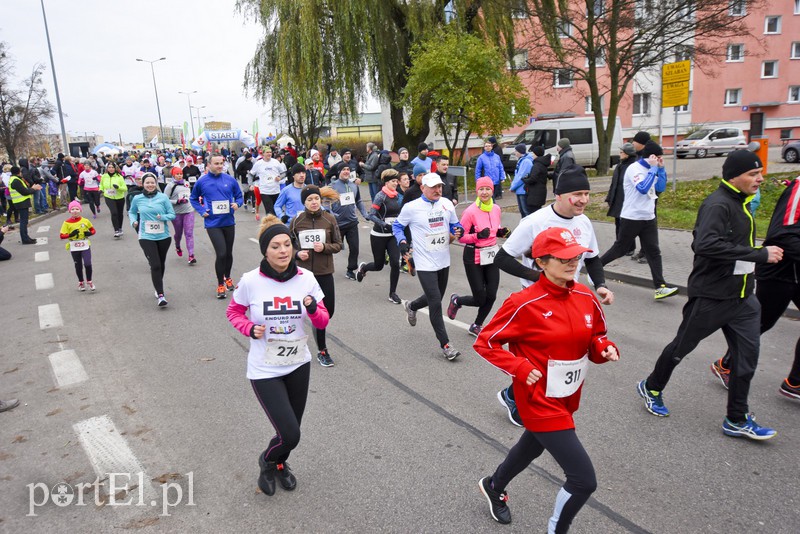 Rekordowy Bieg Niepodległości, biegacz z Olsztyna najszybszy zdjęcie nr 139671