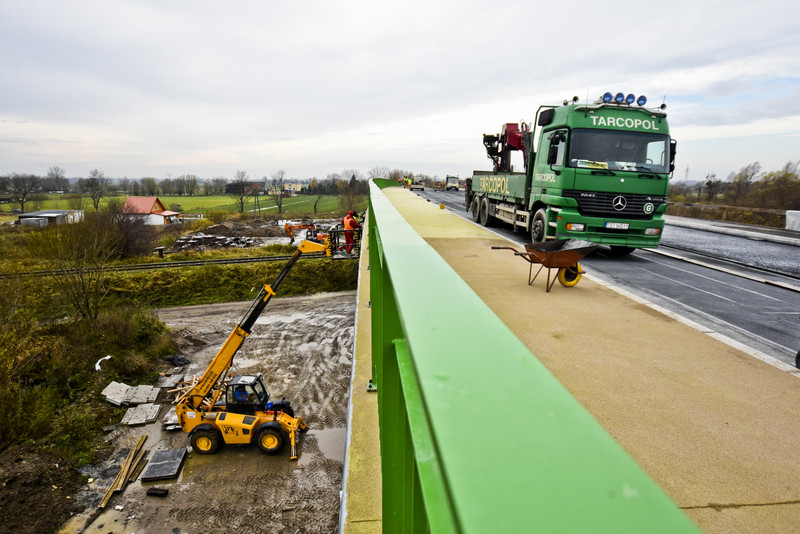 Wkrótce pojedziemy nowym wiaduktem zdjęcie nr 140238