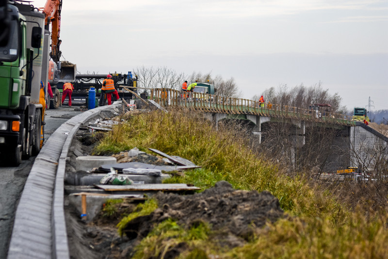Wkrótce pojedziemy nowym wiaduktem zdjęcie nr 140229