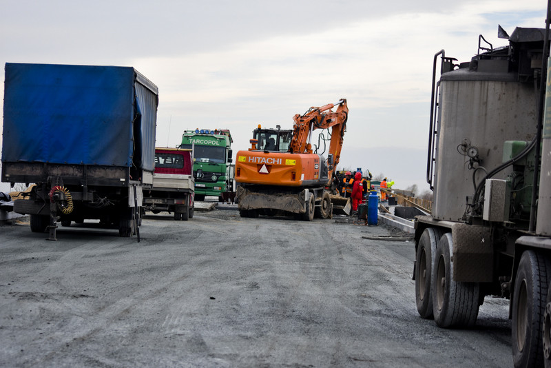 Wkrótce pojedziemy nowym wiaduktem zdjęcie nr 140230