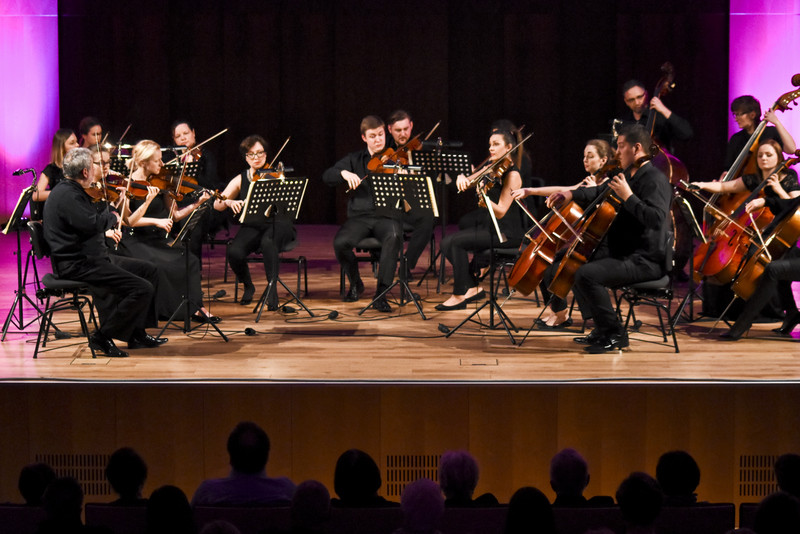 Z koncertów parkowych na salony zdjęcie nr 140662