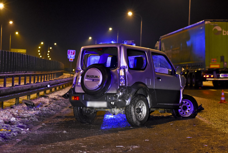 Poślizg na obwodnicy zdjęcie nr 140858