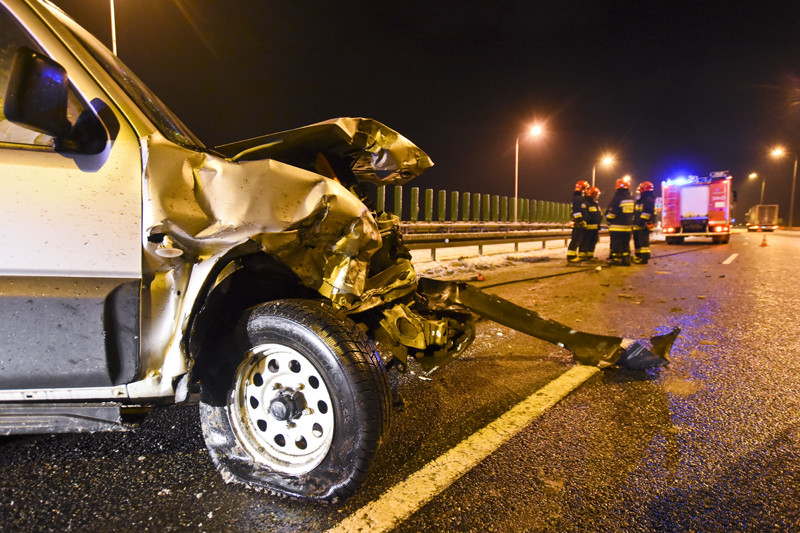 Poślizg na obwodnicy zdjęcie nr 140856