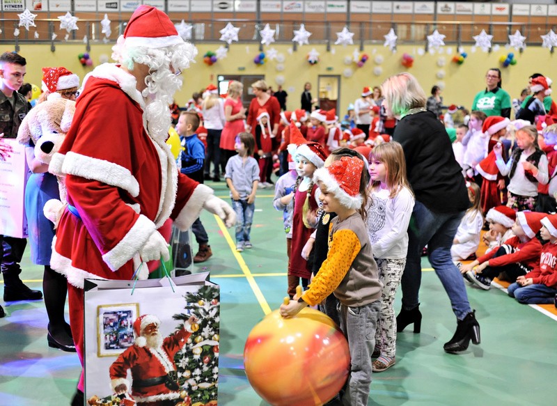 Mikołaj odwiedził przedszkolaków zdjęcie nr 141232