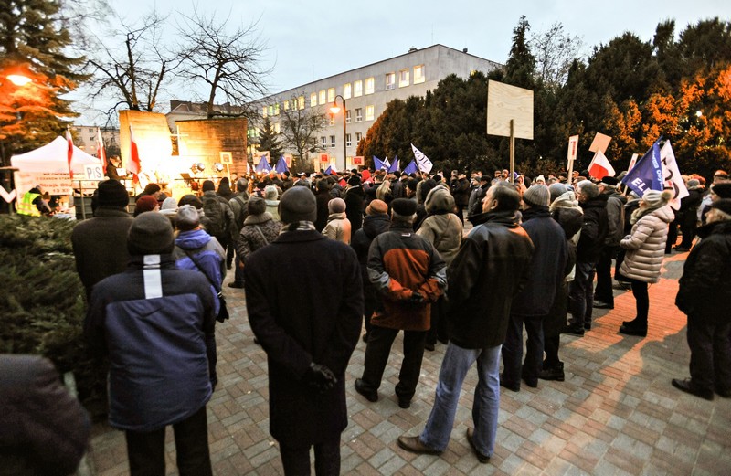 Protestowali przeciwko rządowi PiS: - Czujemy się zagrożeni zdjęcie nr 141632