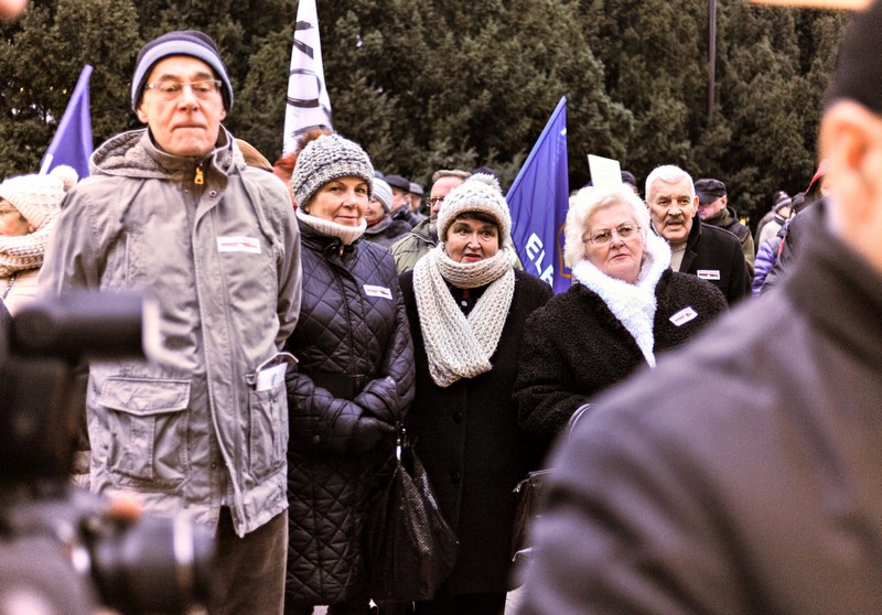 Protestowali przeciwko rządowi PiS: - Czujemy się zagrożeni zdjęcie nr 141622