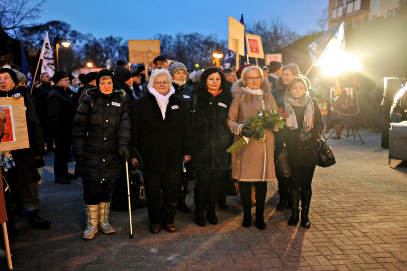 Protestowali przeciwko rządowi PiS: - Czujemy się zagrożeni zdjęcie nr 141637