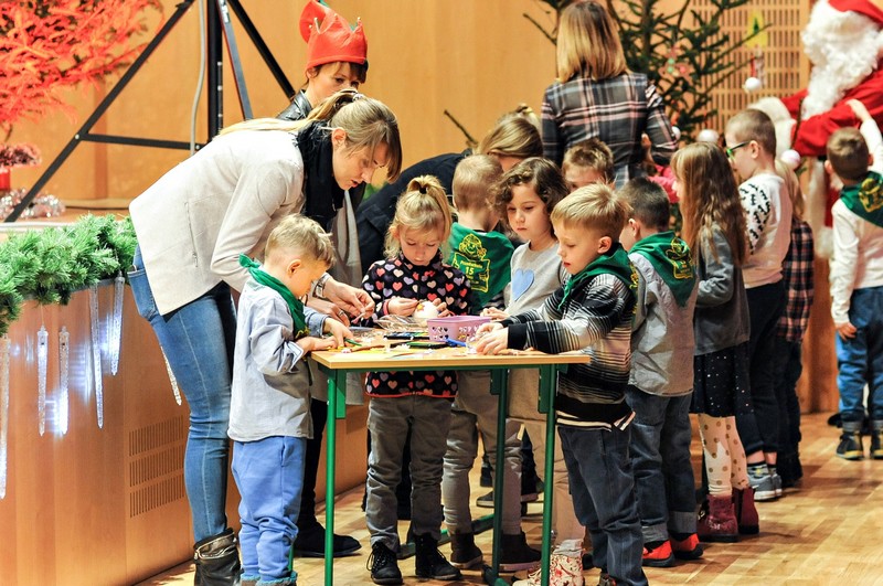Zimowy koncert dla maluchów zdjęcie nr 142199