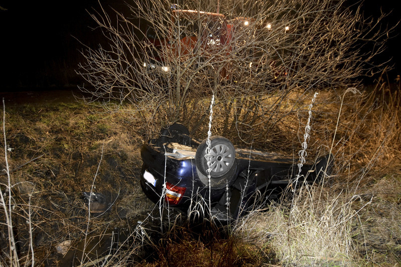 Dachował oplem, miał 2,4 promila zdjęcie nr 142292