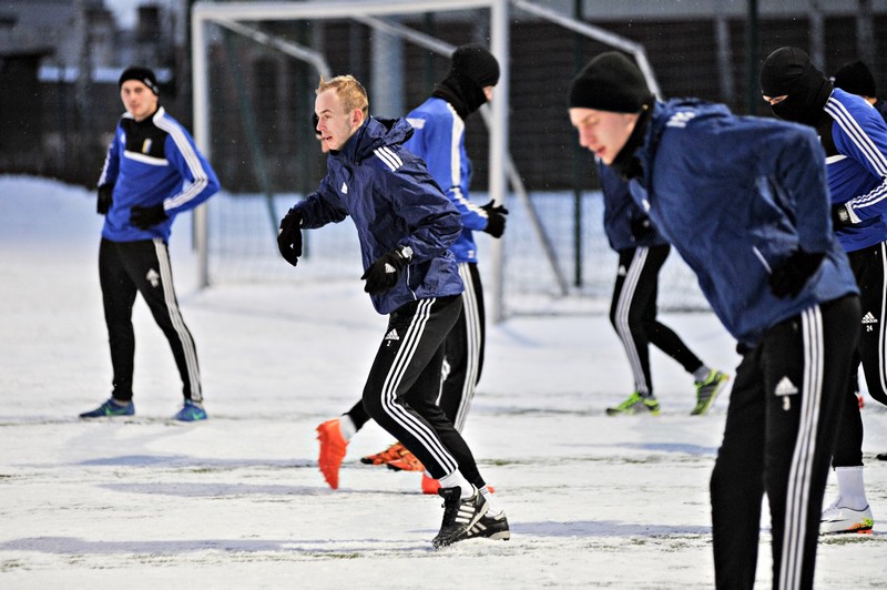 W śniegu i na mrozie, czyli pierwszy trening Olimpii zdjęcie nr 142778