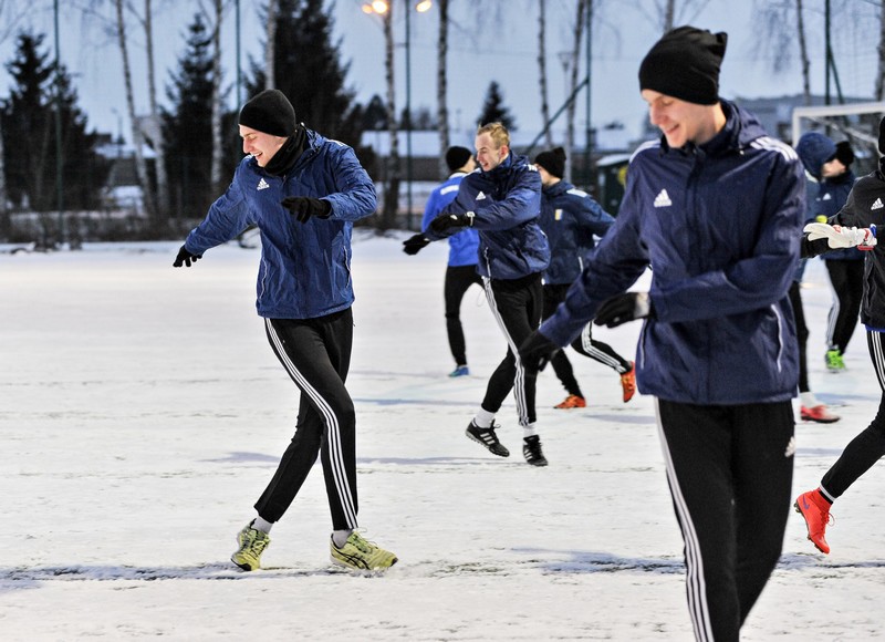 W śniegu i na mrozie, czyli pierwszy trening Olimpii zdjęcie nr 142775