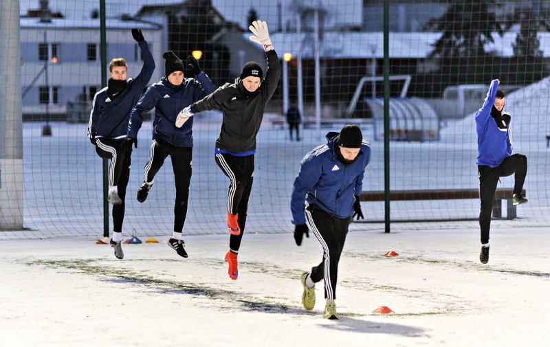 W śniegu i na mrozie, czyli pierwszy trening Olimpii zdjęcie nr 142783