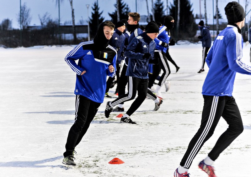 W śniegu i na mrozie, czyli pierwszy trening Olimpii zdjęcie nr 142777