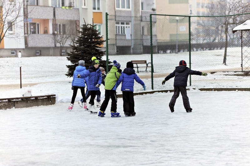 Na Zawadzie można jeździć na łyżwach zdjęcie nr 142996