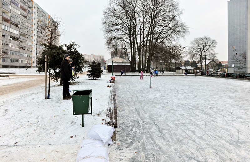 Na Zawadzie można jeździć na łyżwach zdjęcie nr 142992