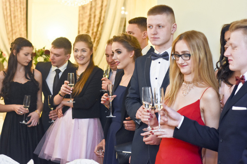 Studniówka z fotobudką, czyli tak się bawi ZST zdjęcie nr 143115