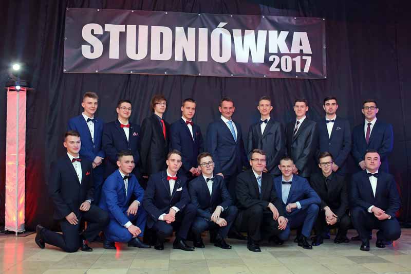 Studniówka w starym stylu zdjęcie nr 144565