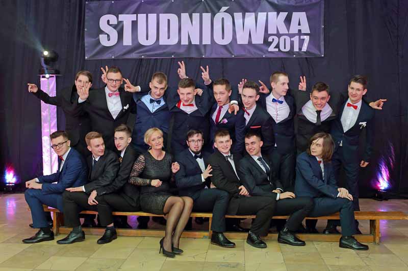 Studniówka w starym stylu zdjęcie nr 144574